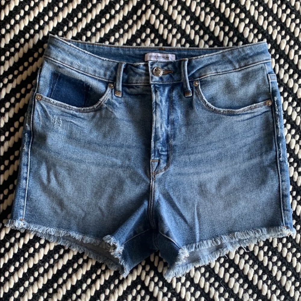 Good American denim shorts• size 8